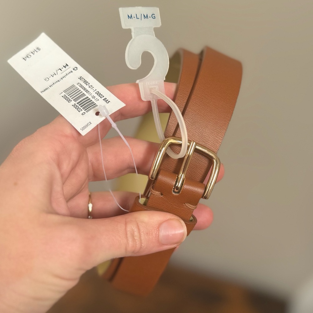 NWT Old Navy Brown Faux Leather Belt with Gold-Tone Buckle- Size M/L